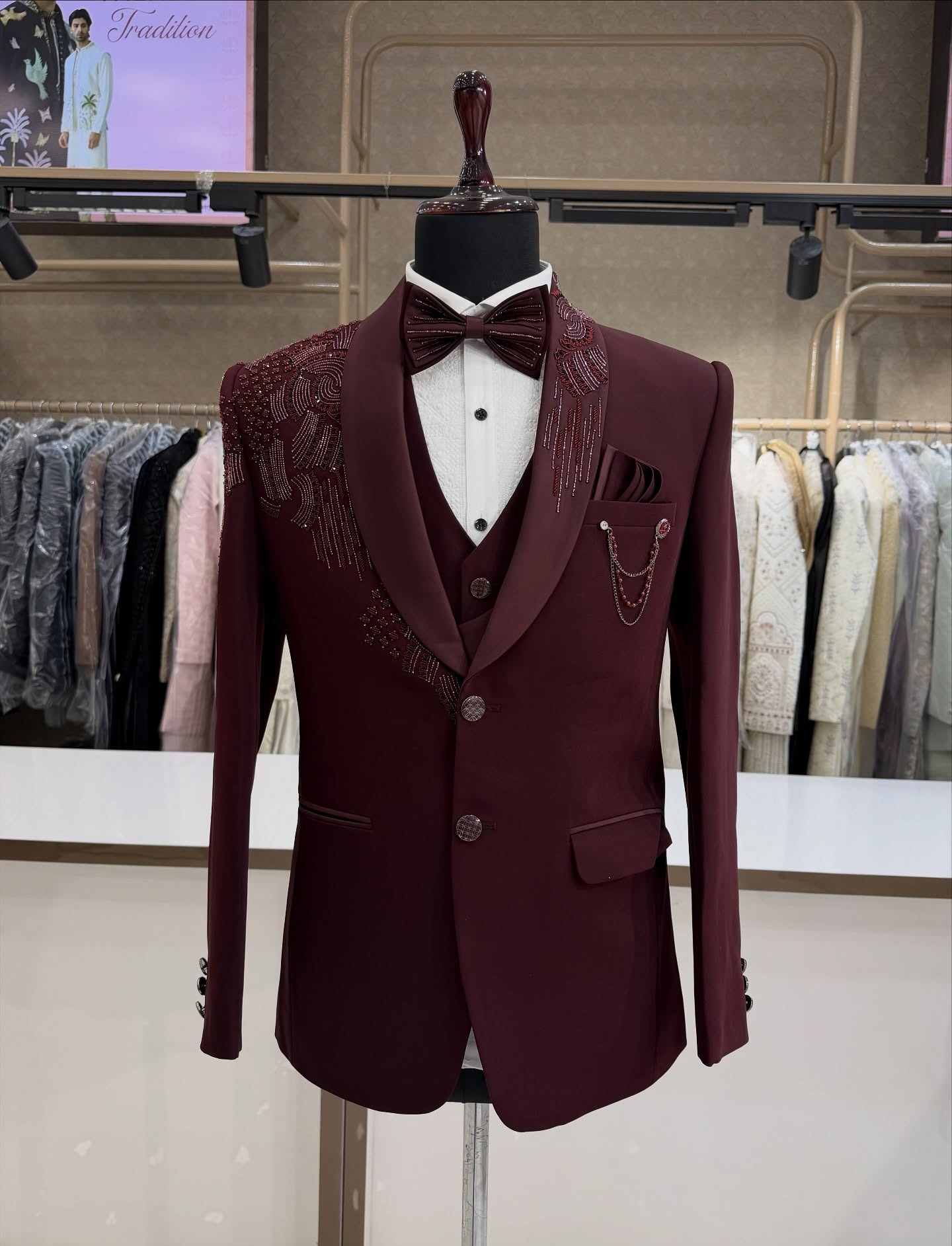 بدلة زفاف للعريس مكونة من 3 قط - مراجعة Men Formal Wear Modern وسعره